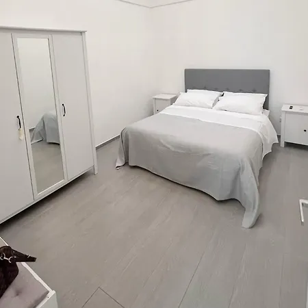 Donna Anna Apartment *